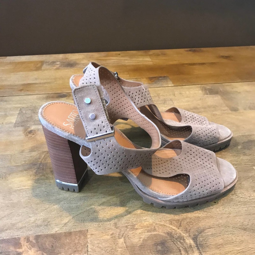Sarto by Franco Sarto Allister 2 Heeled T Strap Sandal Suede Brown Sz 9.5